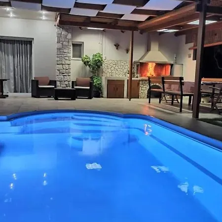 Villa Maria With Heated Pool, Next To The Beach Kokkini Hani Exterior photo