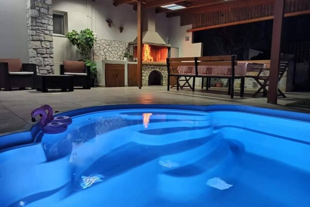 Villa Maria With Heated Pool, Next To The *
