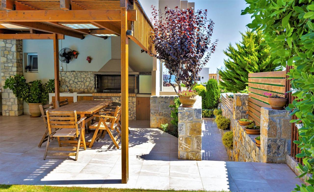 Maria With Heated Pool, Next To The Villa